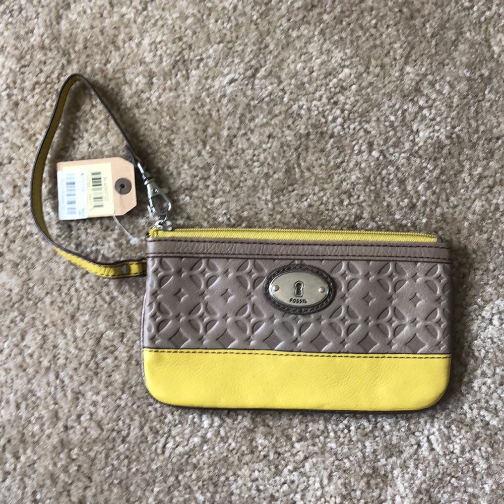 Fossil wristlet